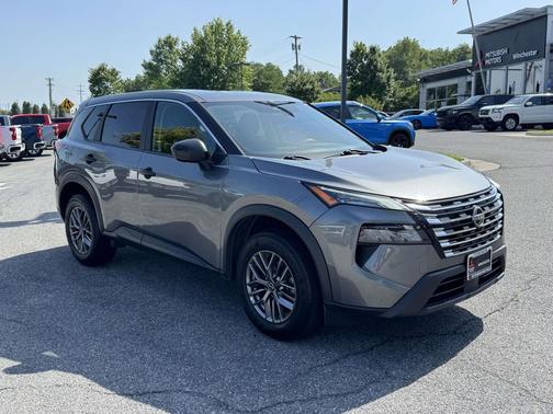 Gun Metallic 2024 Nissan Rogue S