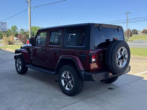 Snazzberry Pearl 2021 Jeep Wrangler Unlimited Sahara