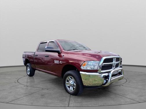 2017 RAM 2500 Tradesman Crew Cab 4x4 6'4' Box