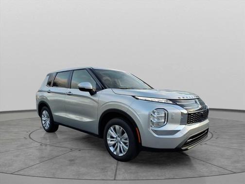 2025 Mitsubishi Outlander ES 2.5 S-AWC