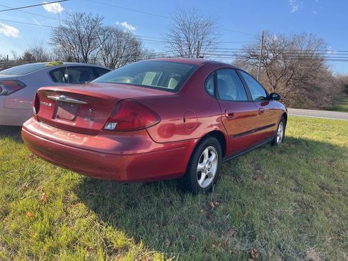 2001 Ford Taurus SE