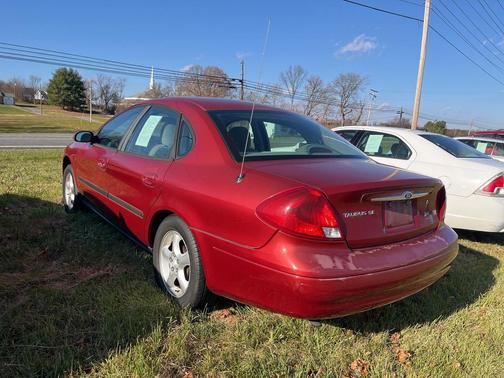 2001 Ford Taurus SE
