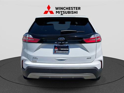 White 2024 Ford Edge SEL