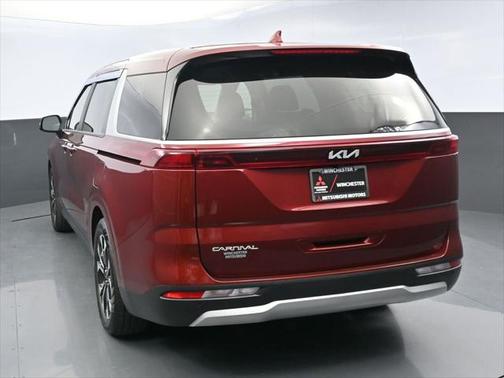 2024 Kia Carnival EX