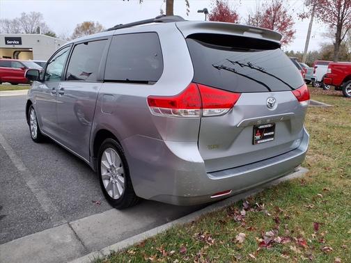 2012 Toyota Sienna LE