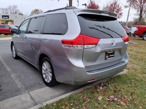 2012 Toyota Sienna LE