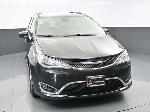 2018 Chrysler Pacifica Touring-L