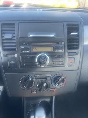 2010 Nissan Versa 1.8 S