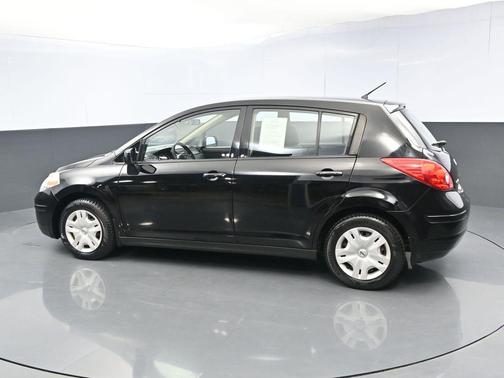 2010 Nissan Versa 1.8 S