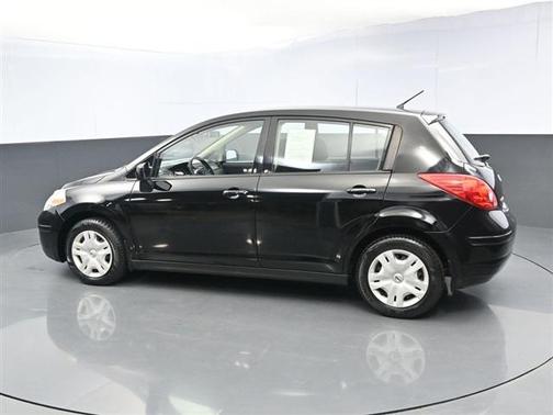 2010 Nissan Versa 1.8 S