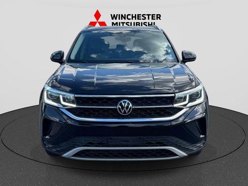 Deep Black 2022 Volkswagen Taos 1.5T SEL