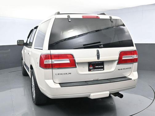 2014 Lincoln Navigator Base