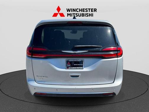 Silver Mist Clearcoat 2023 Chrysler Pacifica Touring L