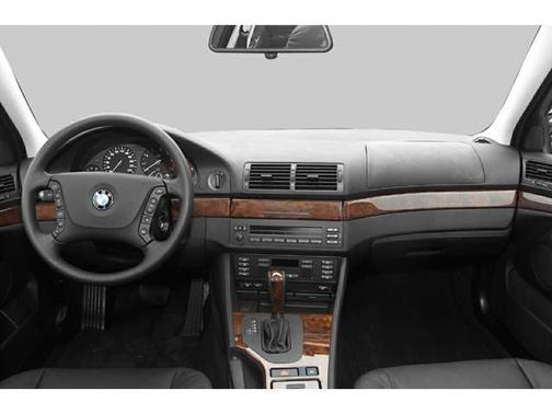 2003 BMW 525 525i