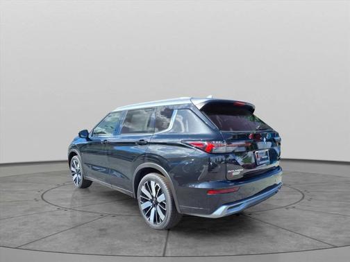 2025 Mitsubishi Outlander PLATINUM EDITION 2.5 S-AWC