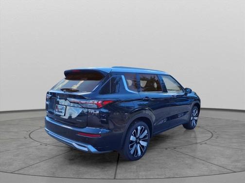2025 Mitsubishi Outlander PLATINUM EDITION 2.5 S-AWC