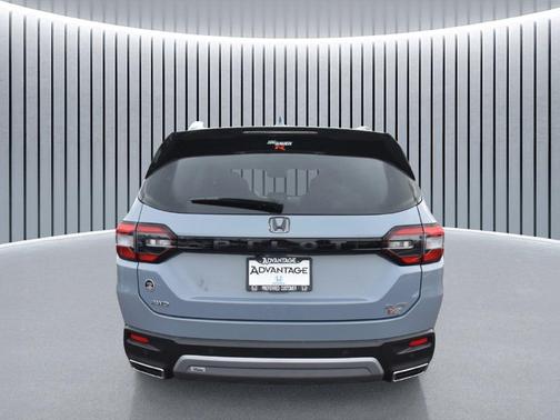 Gray 2023 Honda Pilot Elite