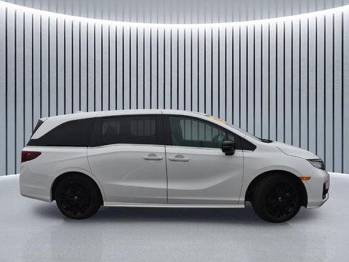 White 2025 Honda Odyssey Sport-L