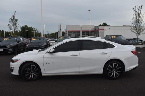 Summit White 2024 Chevrolet Malibu RS