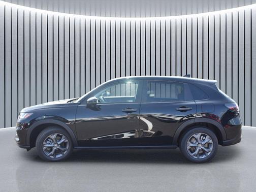 Crystal Black Pearl 2027 Honda HR-V LX