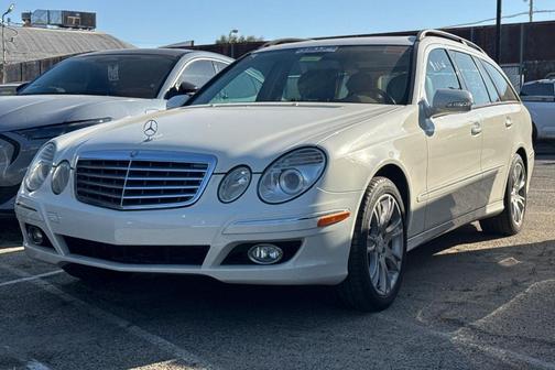 Arctic White 2009 Mercedes-Benz E-Class E 350 4MATIC