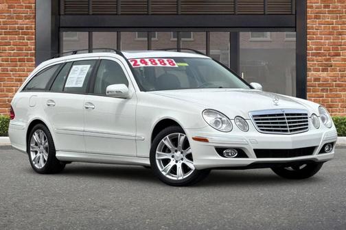 Arctic White 2009 Mercedes-Benz E-Class E 350 4MATIC