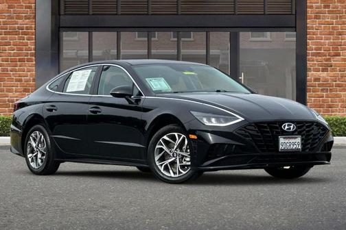 2022 Hyundai SONATA SEL