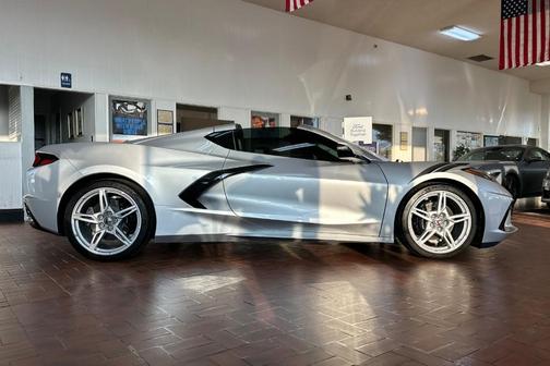 2020 Chevrolet Corvette Stingray w/2LT