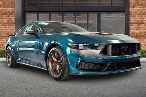 2026 Ford Mustang Dark Horse