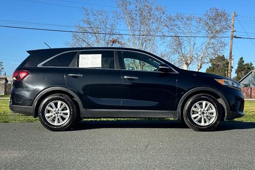 2019 Kia Sorento LX