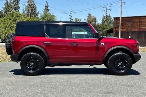 Ruby Red Metallic Tinted Clearcoat 2026 Ford Bronco Big Bend