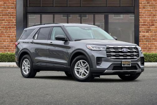 Carbonized Gray Metallic 2026 Ford Explorer Active