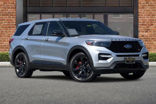 Silver Metallic 2022 Ford Explorer ST