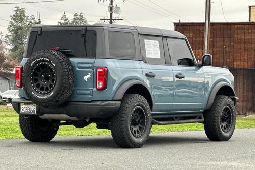 2022 Ford Bronco Black Diamond