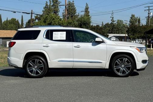 White Frost Tri-Coat 2018 GMC Acadia Denali