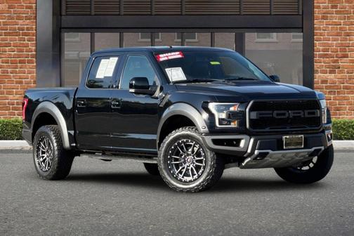 Shadow Black 2018 Ford F-150 Raptor