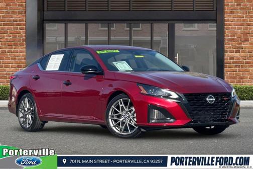 Scarlet Ember 2023 Nissan Altima 2.0 SR