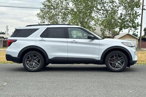 Space White Metallic 2026 Ford Explorer ST