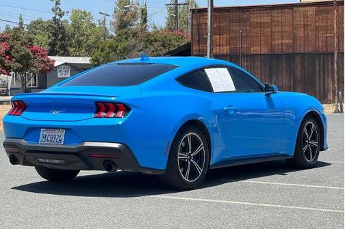 2024 Ford Mustang ECOBOOST PREMIUM