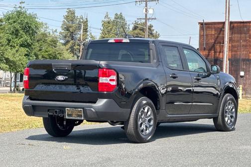 Shadow Black 2026 Ford Maverick XLT
