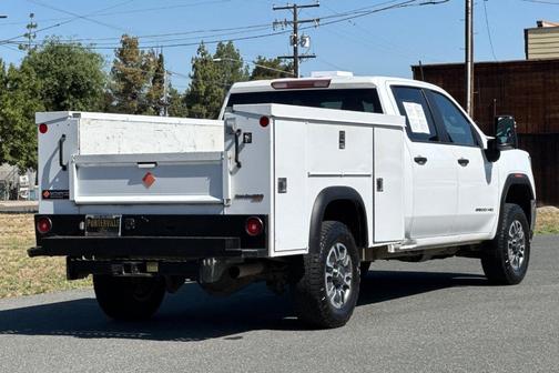 Summit White 2023 GMC Sierra 2500 Pro