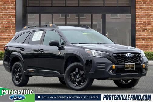 Crystal Black Silica 2022 Subaru Outback Wilderness