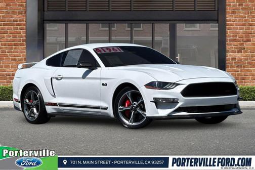 Oxford White 2022 Ford Mustang GT Premium