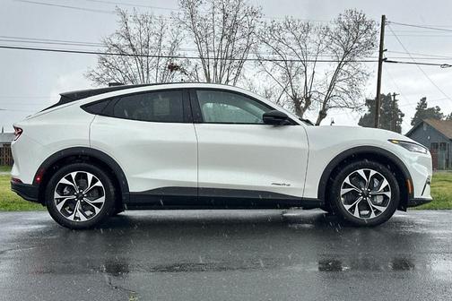 2026 Ford Mustang Mach-E Select