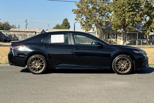 Midnight Black Metallic 2024 Toyota Camry SE Nightshade