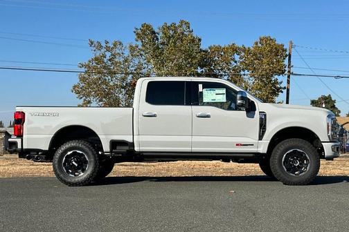 2026 Ford F-350 Platinum