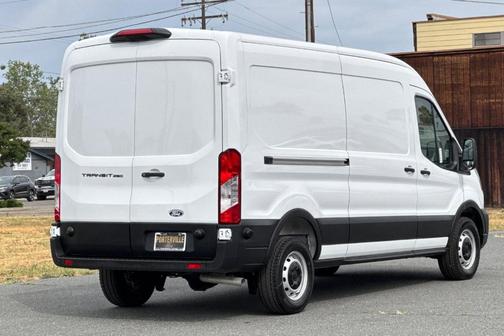 2026 Ford Transit-250 148 WB Medium Roof Cargo