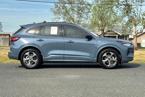Vapor Blue Metallic 2024 Ford Escape ST-Line