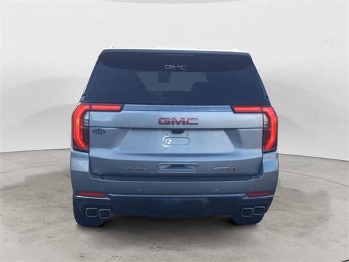 2025 GMC Yukon AT4