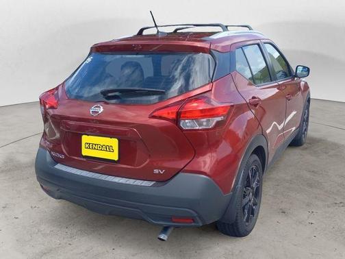 Cayenne Red 2019 Nissan Kicks SV